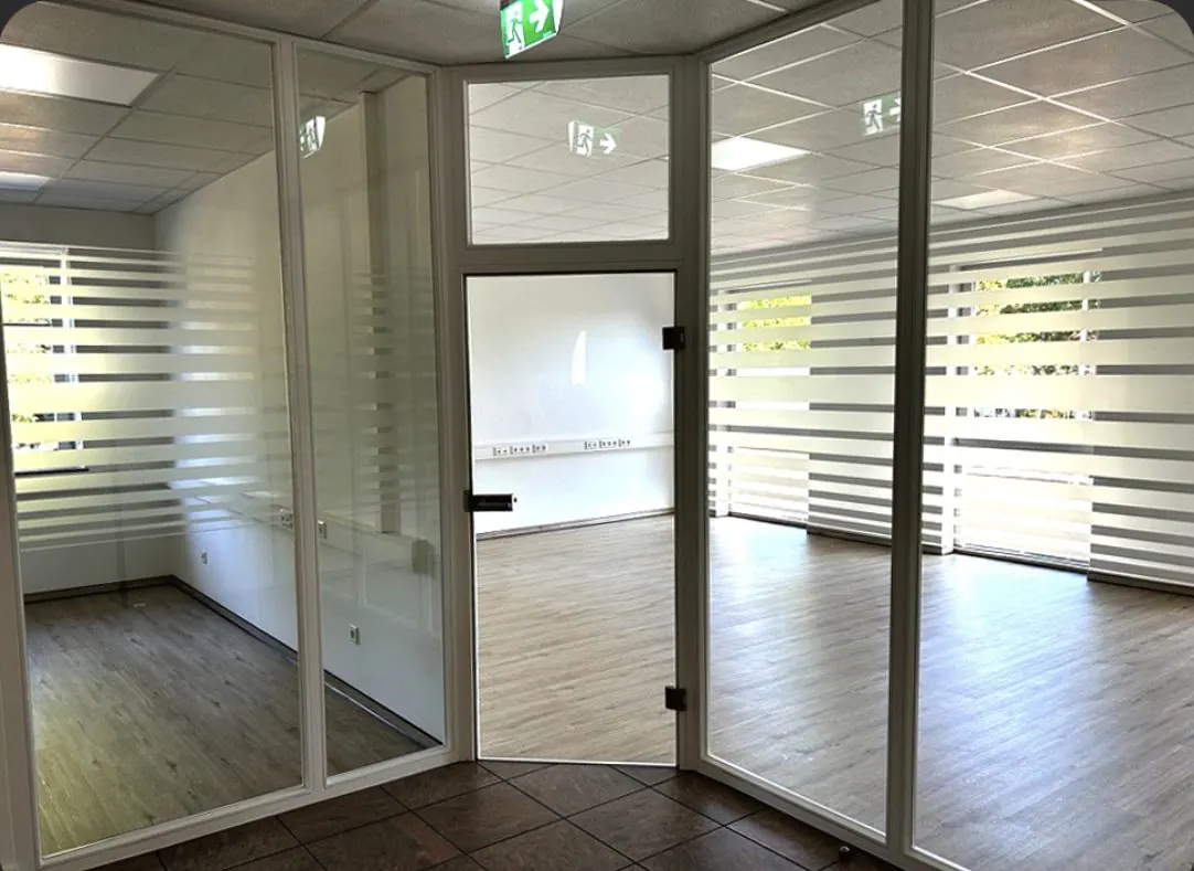 Glasdekorfolierung Büroräume